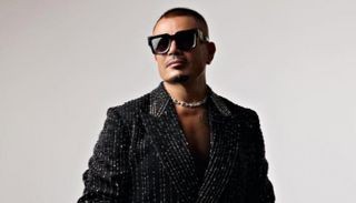 "خطفوني" تتصدر وعمرو دياب يهيمن على سبوتيفاي.. وتامر حسني خارج السباق