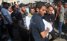 19 شهيدا إثر قصف الاحتلال خيام النازحين في خان يونس ومنزلا في المغازي