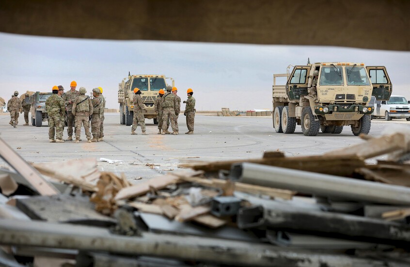 واشنطن تُقرر سحب قواتها من قاعدتين في العراق بشكلٍ مفاجئ