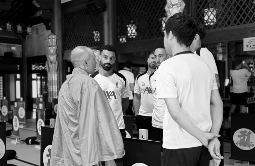 بعد الجدل الكبير.. أول تعليق من محمد صلاح على زيارة معبد إيكوين البوذي