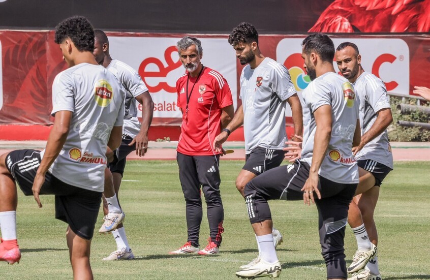 شبح الإقالة يطارد ريبيرو بعد خسارة الأهلي أمام بيراميدز