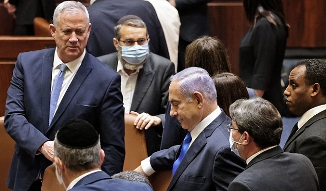 استطلاع "معاريف": سقوط سموتريتش وعودة غانتس والمعارضة 62 مقعدا مقابل 48 لنتنياهو