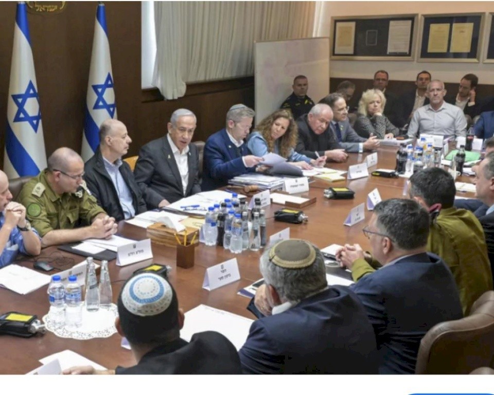 تقرير: قادة الأجهزة الأمنية الإسرائيلية يصرون على صفقة وسيدعمون زامير بجلسة الكابينيت