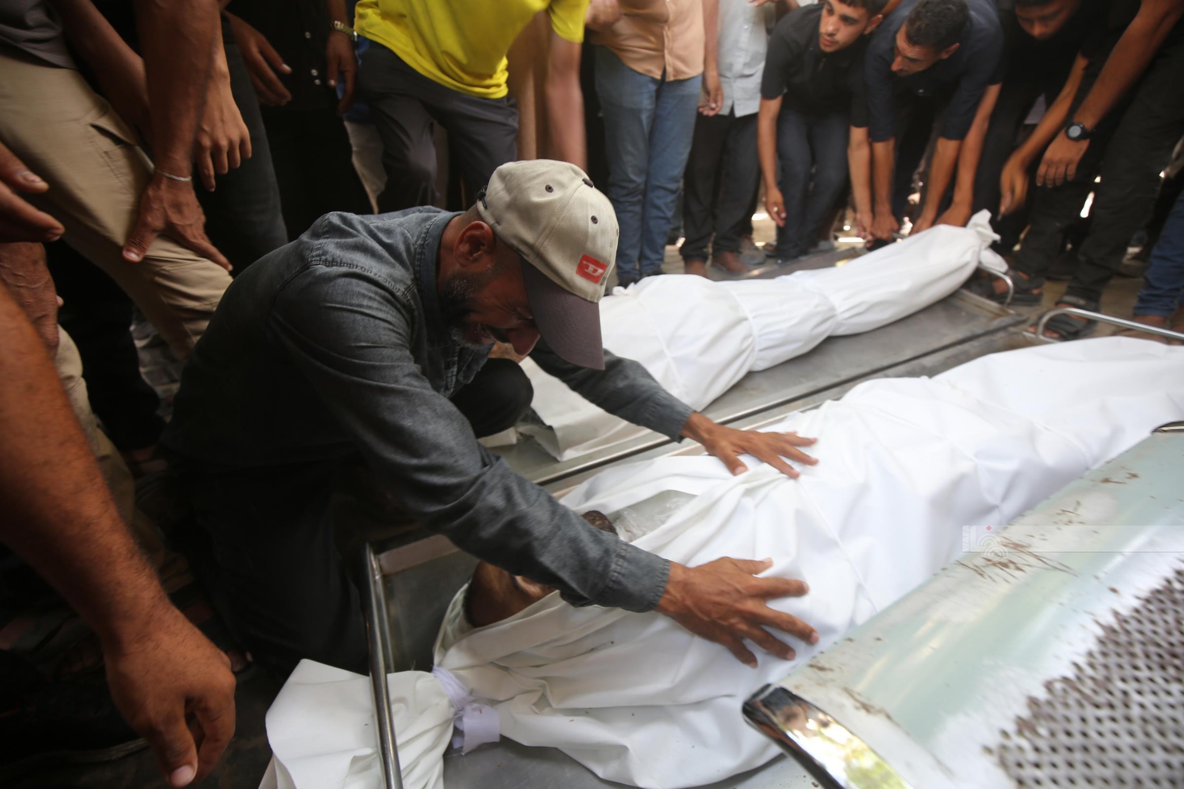 20 شهيدا بينهم 5 من منتظري المساعدات في قصف ونيران الاحتلال بعدة مناطق في قطاع غزة