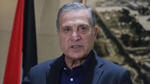 اول تعليق من الرئاسة على بدء تسليم سلاح مخيمات لبنان للجيش