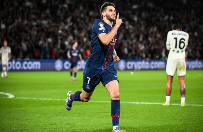 باريس سان جيرمان يستهل حملة الدفاع عن لقبه بفوز على اتلانتا برباعية نظيفة