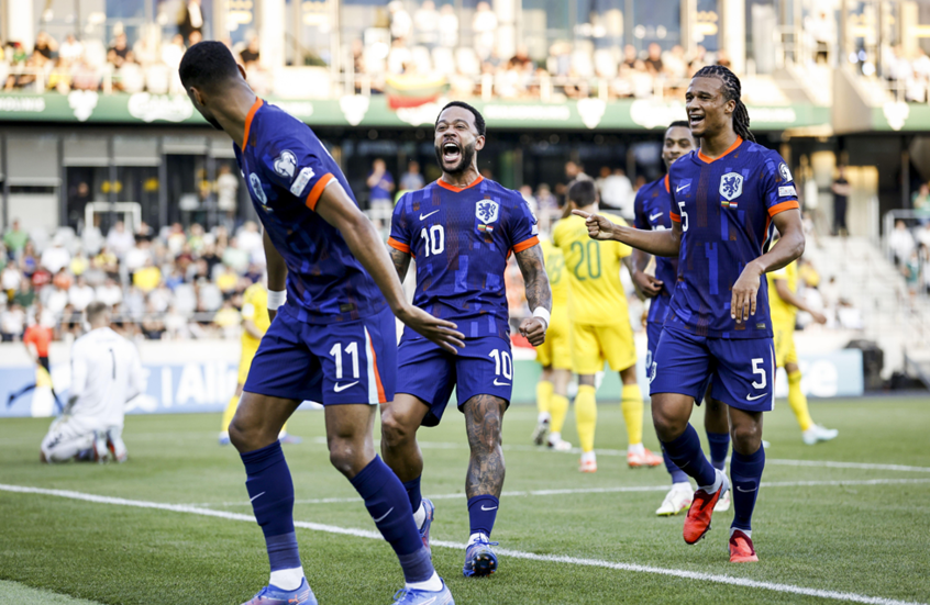 هولندا تقتنص فوزا ثمينا أمام ليتوانيا في تصفيات كأس العالم