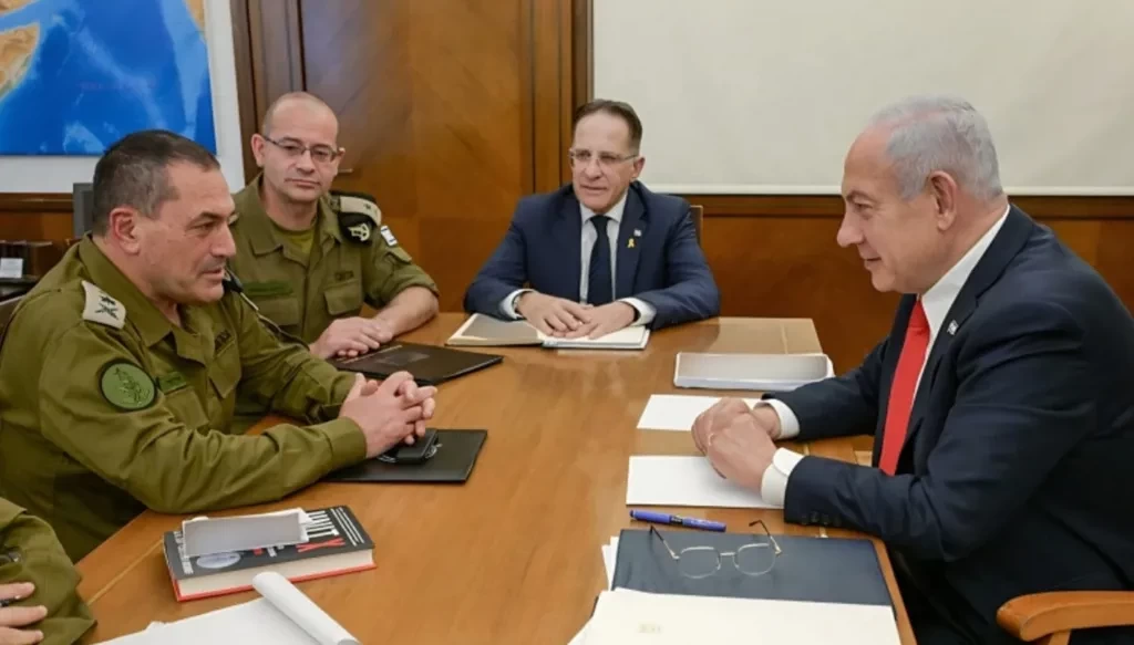 في اجتماع عاصف..مسؤولون كبار يحذرون نتنياهو من توسيع القتال بغزة