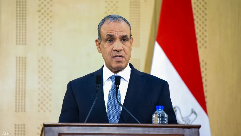 "إسرائيل تُعرقل دخول شاحات المساعدات"