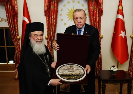 البطريرك ثيوفيلوس الثالث والرئيس أردوغان يؤكدان أنّ «الستاتيكو» ركيزة من ركائز حفظ إرث مدينة القدس