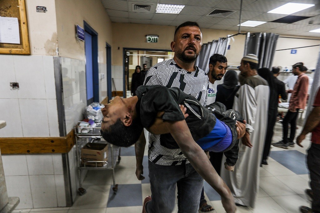 24 شهيدا وعشرات الإصابات بقصف الاحتلال مناطق مختلفة في قطاع غزة