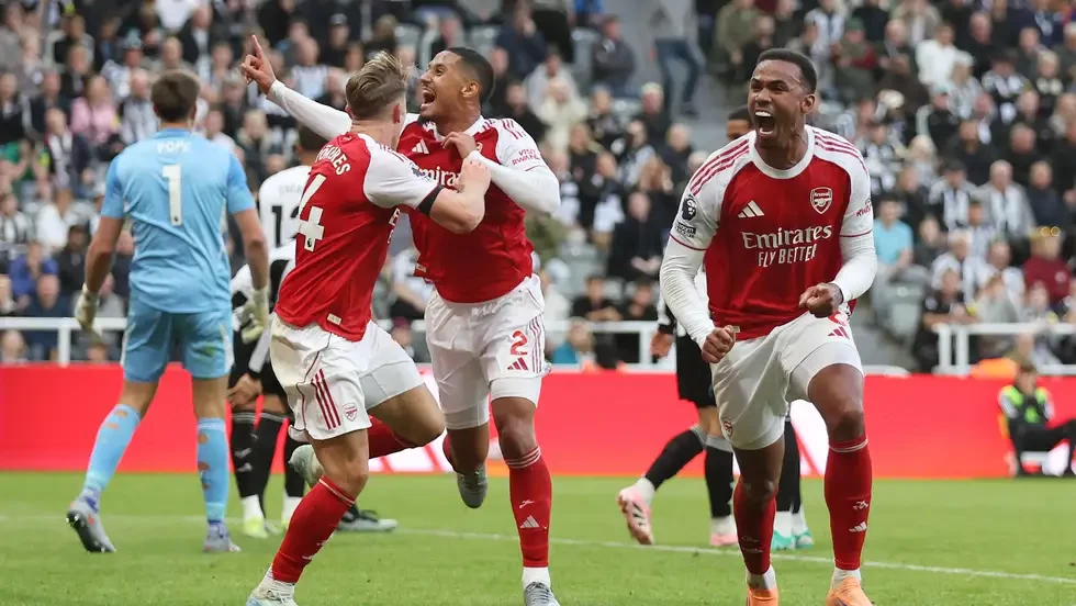 ريمونتادا قاتلة تغرق نيوكاسل في طوفان آرسنال