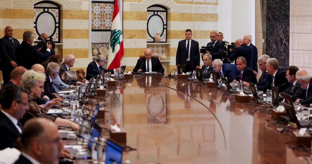 الحكومة اللبنانية توافق على خطة الجيش لنزع سلاح حزب الله