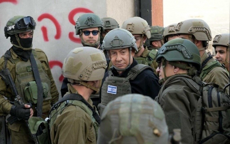 هآرتس: نتنياهو يأمر الجيش بهدم غزة من جذورها