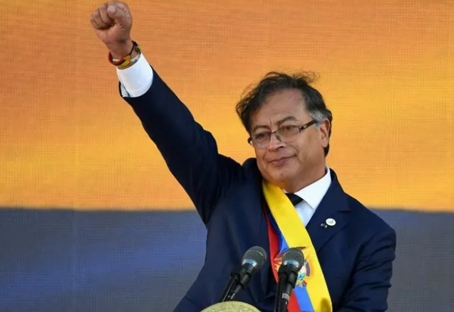 واشنطن تلغي تأشيرة رئيس كولومبيا لدعوته "توحيد الجيوش وتحرير فلسطين"