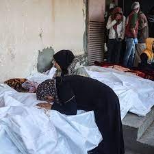 21 شهيدًا في قطاع غزة منذ فجر اليوم