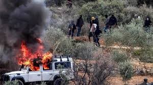 "هآرتس": موجة عنف غير مسبوقة ضد المزارعين في الضفة