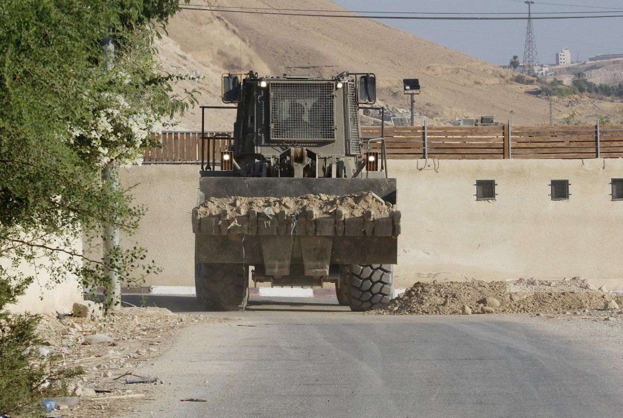 الاحتلال يُغلق طرقًا مؤدية إلى منطقة المرشحات غرب أريحا