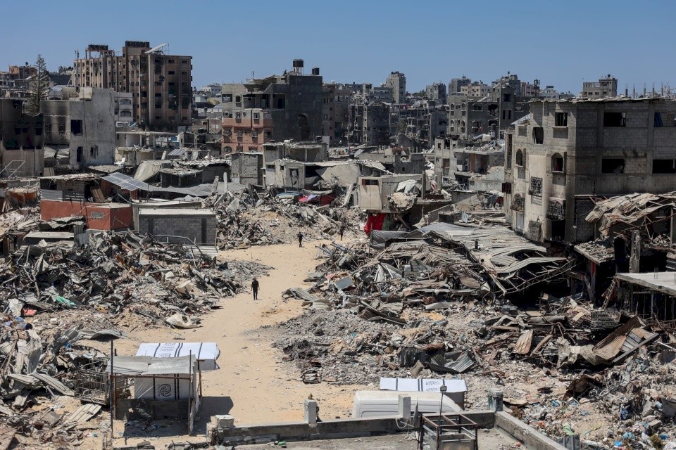 اشتباكات عنيفة.. حماس تهاجم أماكن تجمع عناصر عصابة مسلحة شرق غزة