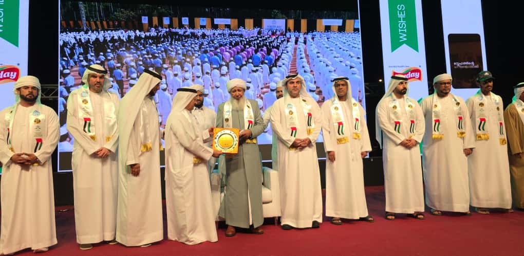 مفتي الديار الهندية يتسلم جائزة التسامح في دبي