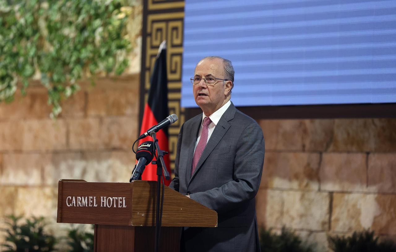 رئيس الوزراء: جاهزون لإعادة إعمار قطاع غزة واستمرار المداولات لتحقيق ذلك بقيادة الرئيس عباس