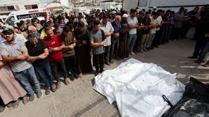 خروقات بالجملة بخان يونس: شهيدان وجريحان في المناطق الصفراء