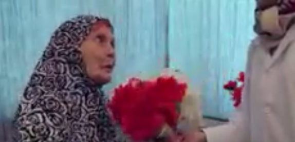 شاهد بالفيديو كيف ودع مسني غزة العام 2015 وما هي أمنياتهم للعام القادم؟!