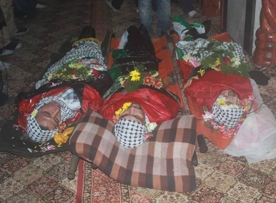 بالصور : وحدها فلسطين من تودع عامها بتشييع جثامين اربعة من أبنائها