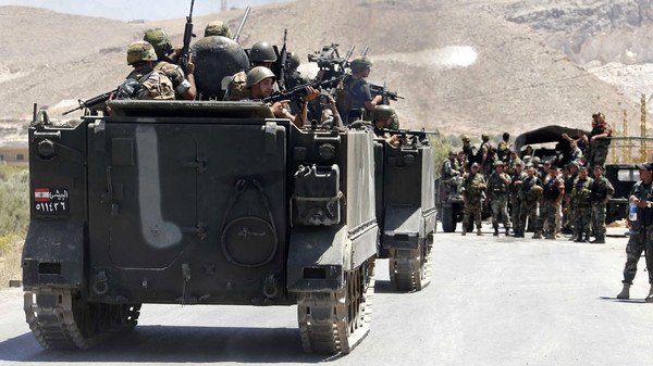 الجيش اللبناني يعتقل عشرات المتطرفين بينهم قيادي في "داعش"