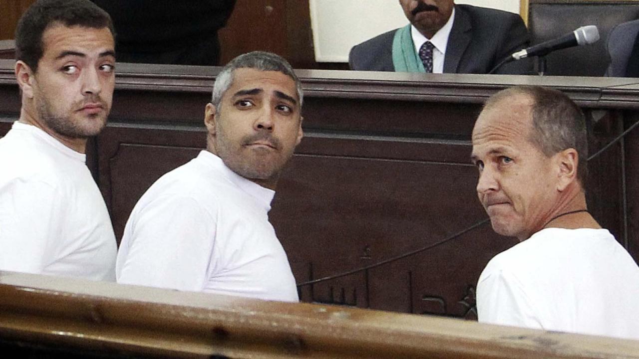 عفو رئاسي مصري عن 100 موقوف بينهم صحفيو الجزيرة