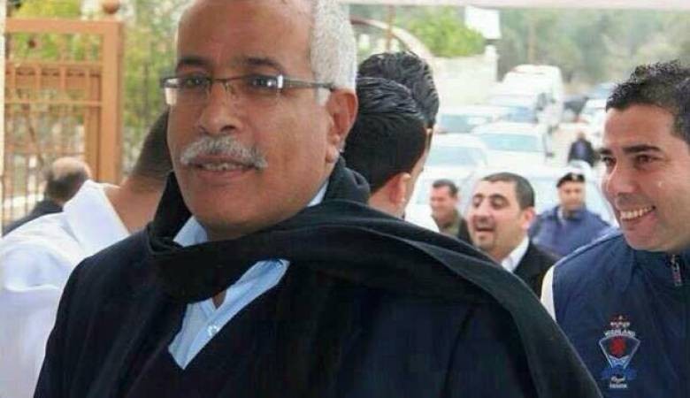 مواطنون يعتدون على رئيس بلدية جنين