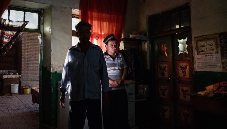 منظمات حقوقية تطالب مصر بعدم تسليم الأيغور للصين