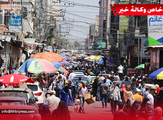بالصور: إقبال كبير على الأسواق في غزة مع قرب حلول عيد الفطر