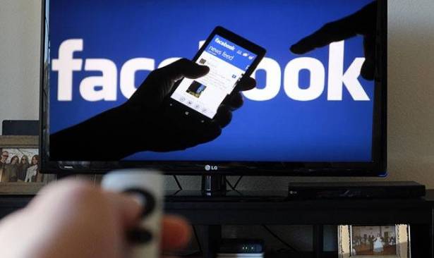 جهاز Apple TV من "فايسبوك"