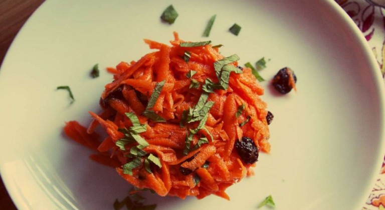 سلطة الجزر بالنعناع والبقدونس على الطريقة المغربية‏