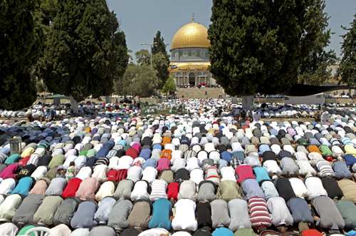 350 ألف مصل أدوا الصلاة في المسجد الأقصى