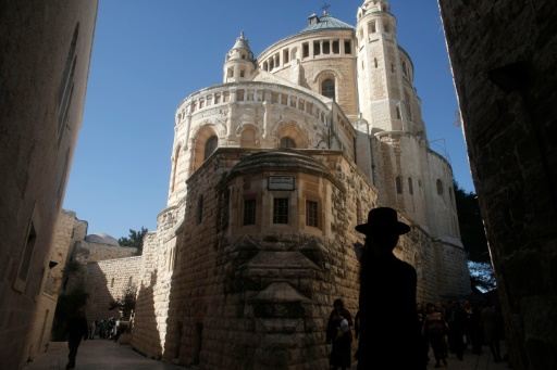 الشرطة الاسرائيلية: كتابات معادية للمسيحيين على جدران كنيسة رقاد السيدة العذراء في القدس