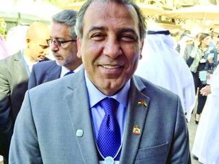 السفير "مصالحة" يقدم واجب العزاء بشهداء الإمارات للعمل الإنساني