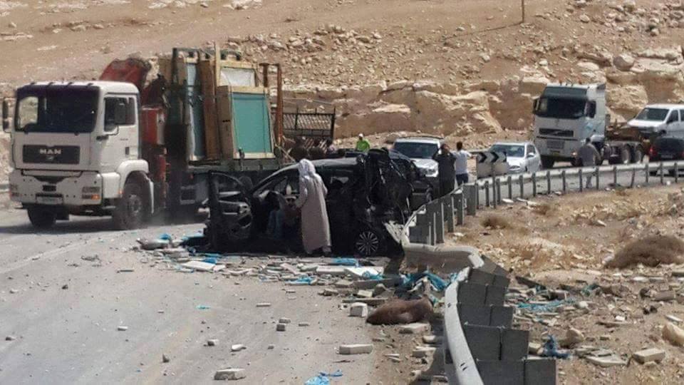 بالصور: 6 إصابات إثر حادث سير على طريق "أبو جورج" شرق القدس