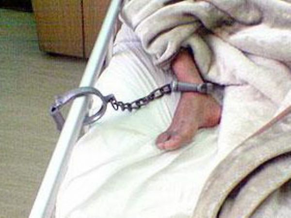 بتر قدم الأسير جلال الشراونة