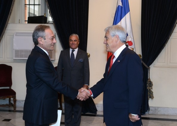 الرئيس عباس يستدعي سفيرنا بالتشيلي والسبب ... !!