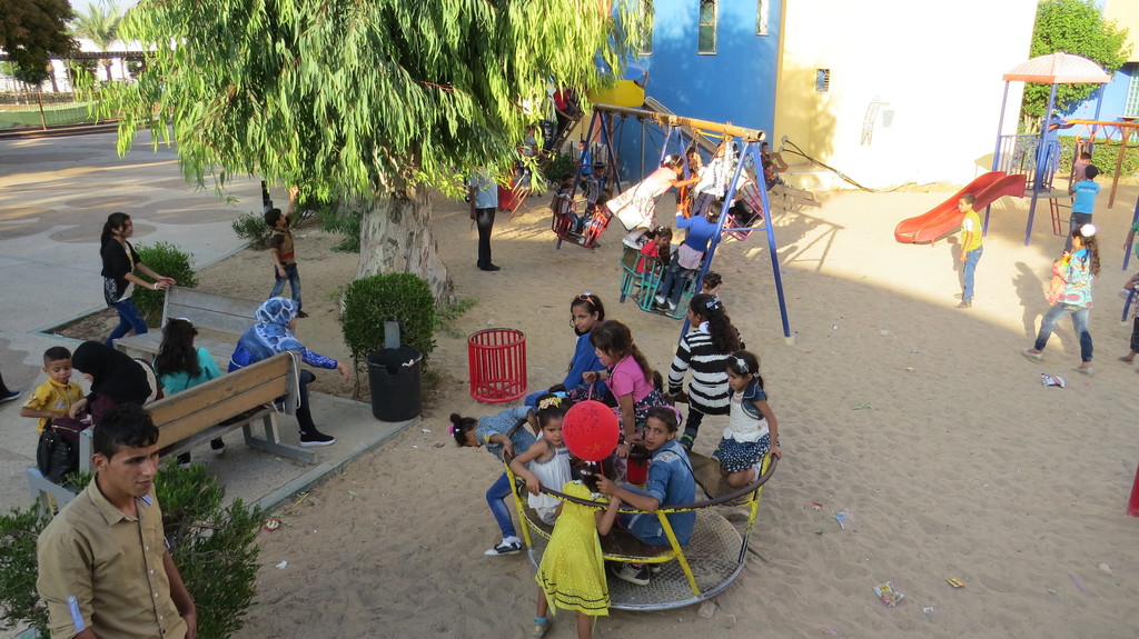 بالصور: وكالة "خبر" ترصد أجواء الفرح في عيد الأضحى المبارك