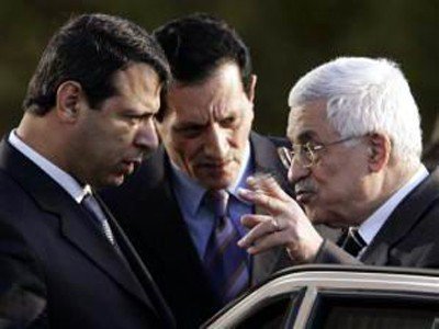 "النتشه" يرد على دحلان : نحن مستعدون لتلقي الشكاوى ضد الرئيس عباس