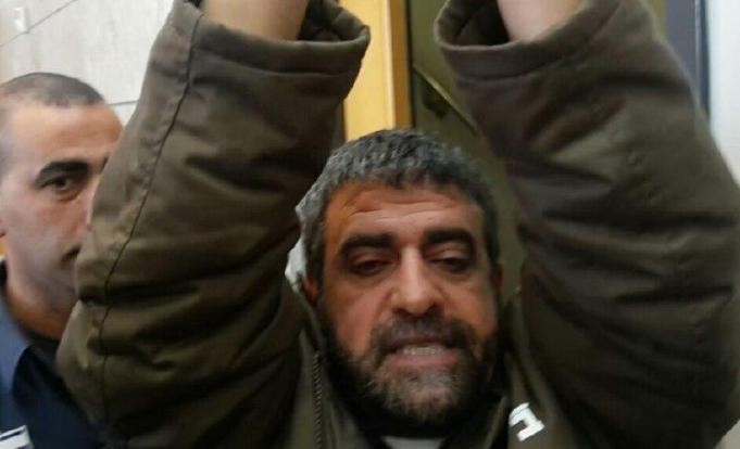 الاحتلال يصدر حكمًا بالسجن 11 عامًا بحق عميد الأسرى السوريين صدقي المقت