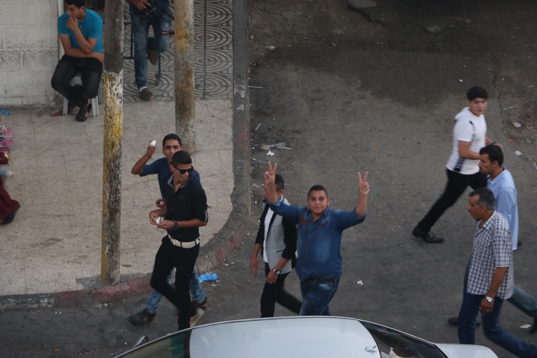 بالصور : أجواء عيد الفطر من أمام نافذة مقر "خبر"