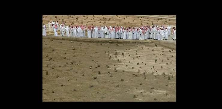 بالفيديو : جثمان سيدنا حمزة ما زال ينزف بعد أكثر من 1400 عاما..!