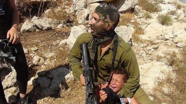 الميزان: الاحتلال مستمر في الانتهاكات المنظمة لحقوق الطفل الفلسطيني