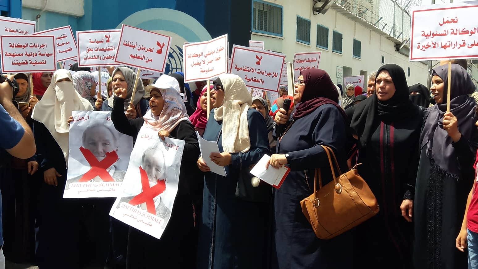 والحفاظ على سلمية الاحتجاجات