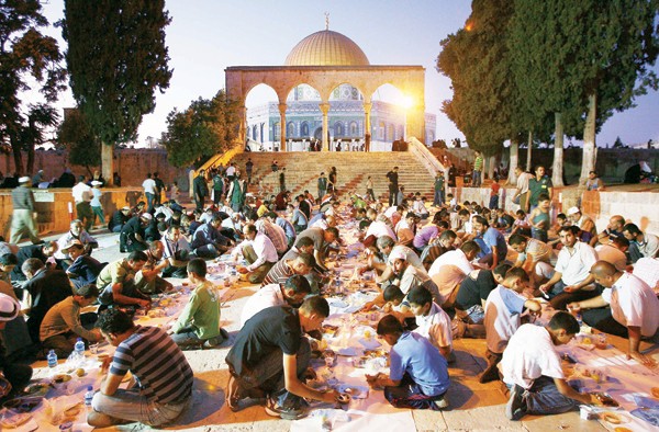 جمعية الأقصى تواصل تقديم المشاريع الخيرية بالقدس 