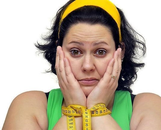 دراسة: البدينات أكثر عرضة للاكتئاب